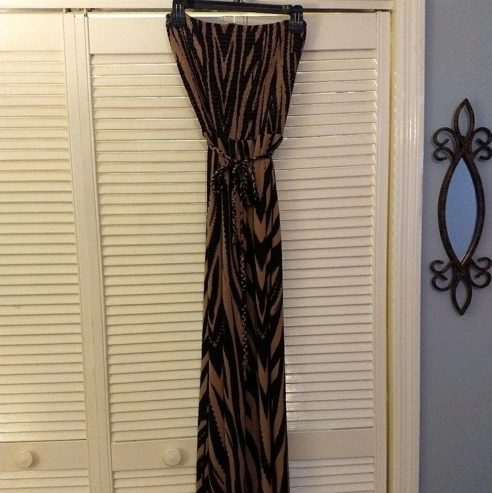 Strapless maxi